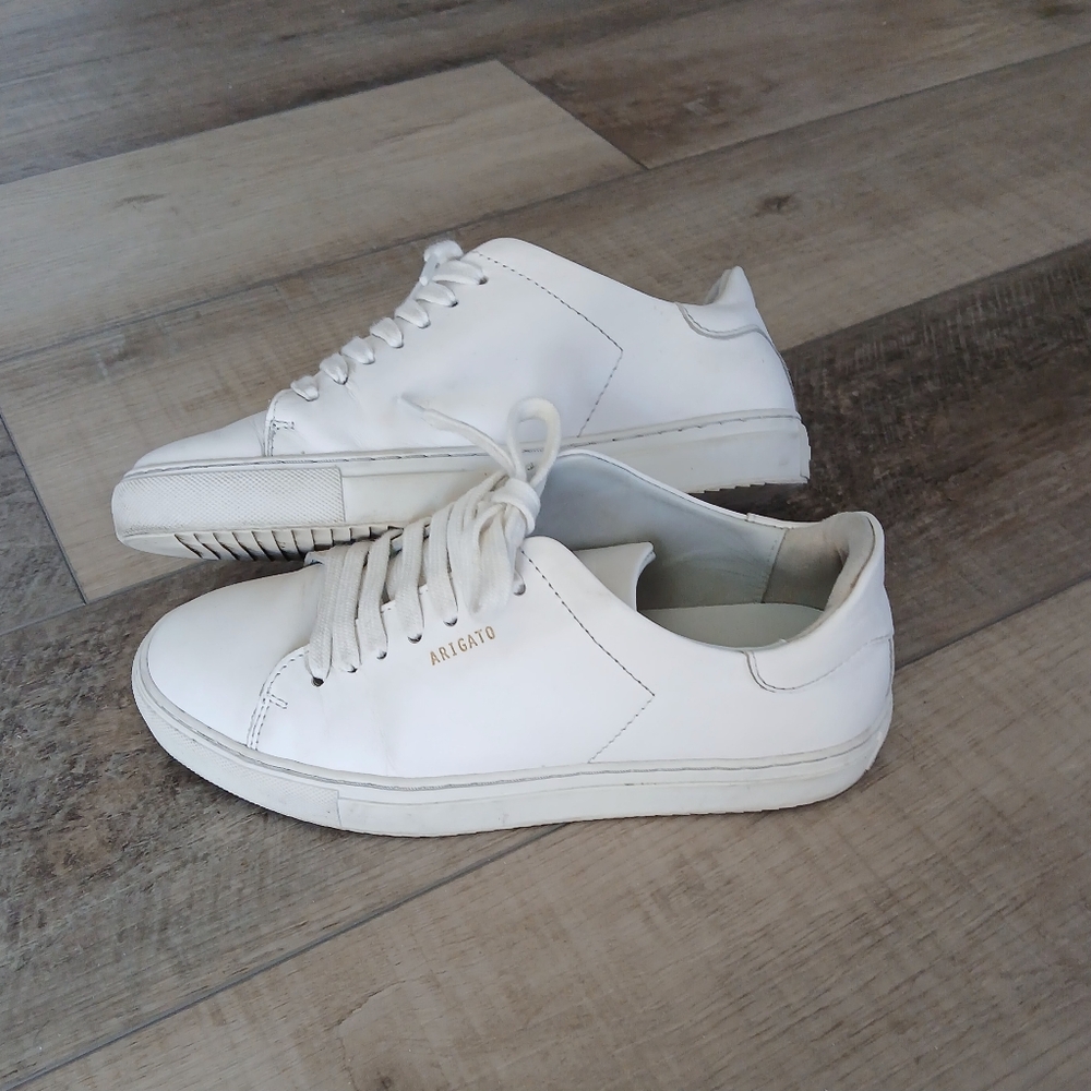 Axel Arigato Clean 90 Leather Sneakers. Size 6.5